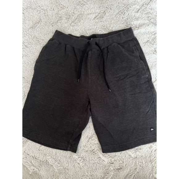 Quiksilver Dark Charcoal Grey Sweatshorts Men’s Size Medium - Picture 1 of 5